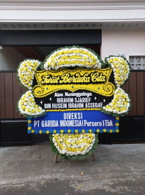 Papan Bunga Duka di Pusat Pasar